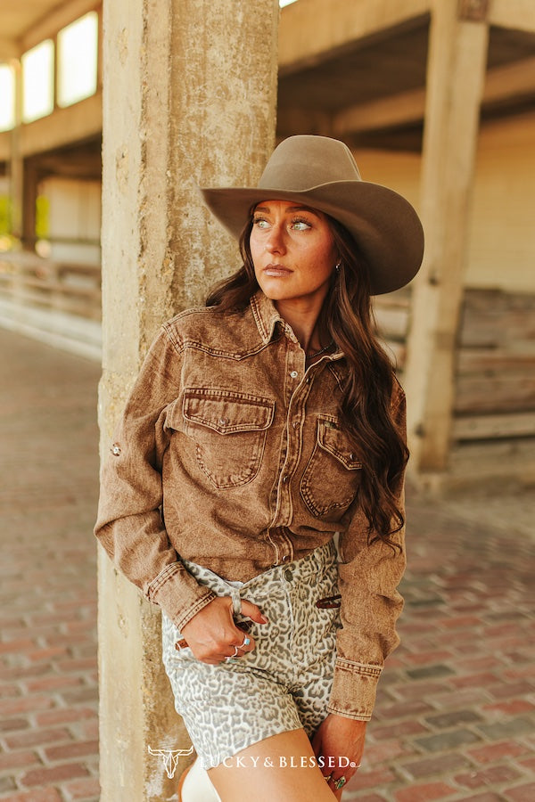 L&B TAN DENIM PEARL SNAP SHIRT
