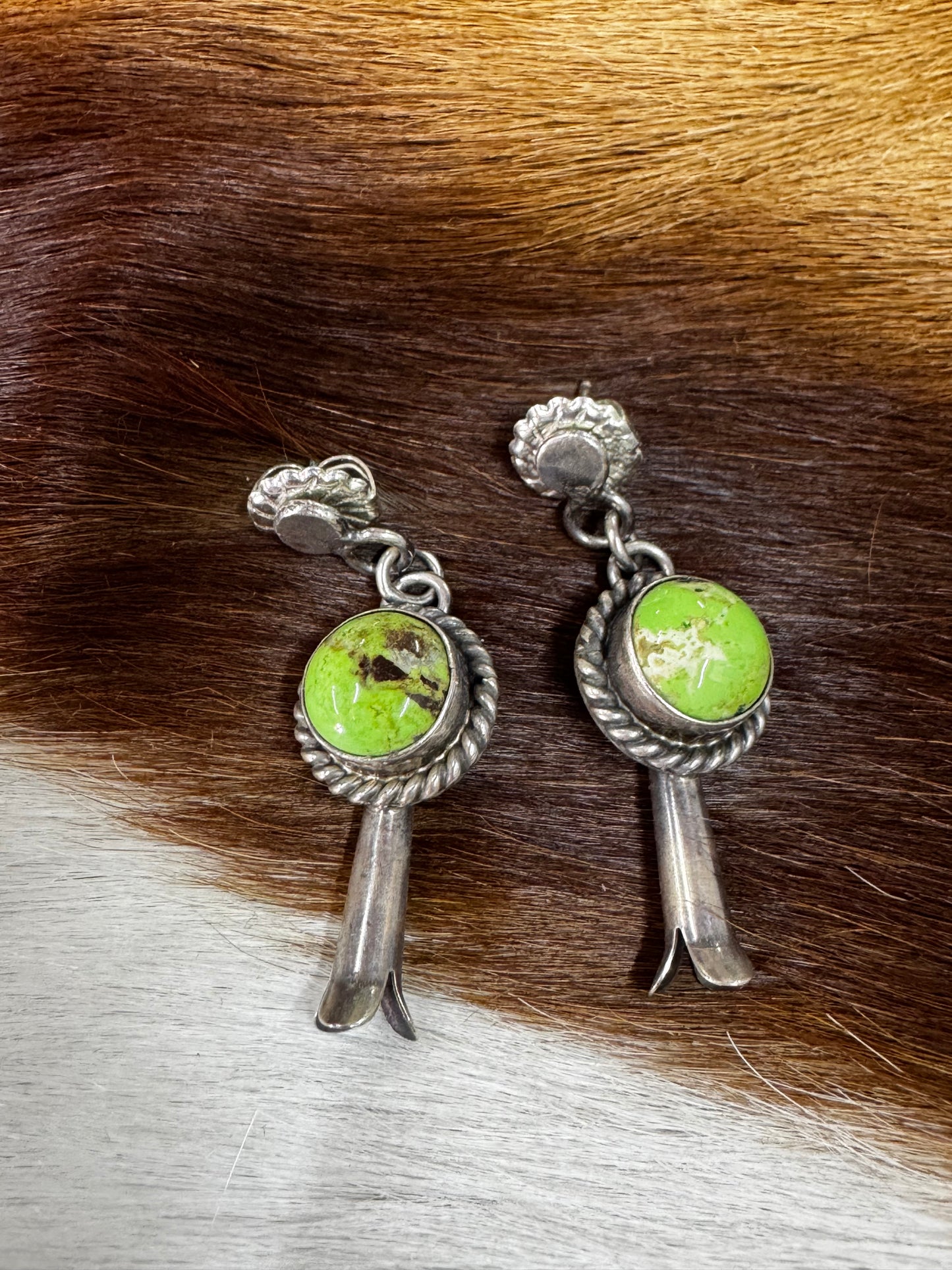Green Gaspiete Squash Blossom w/Earrings