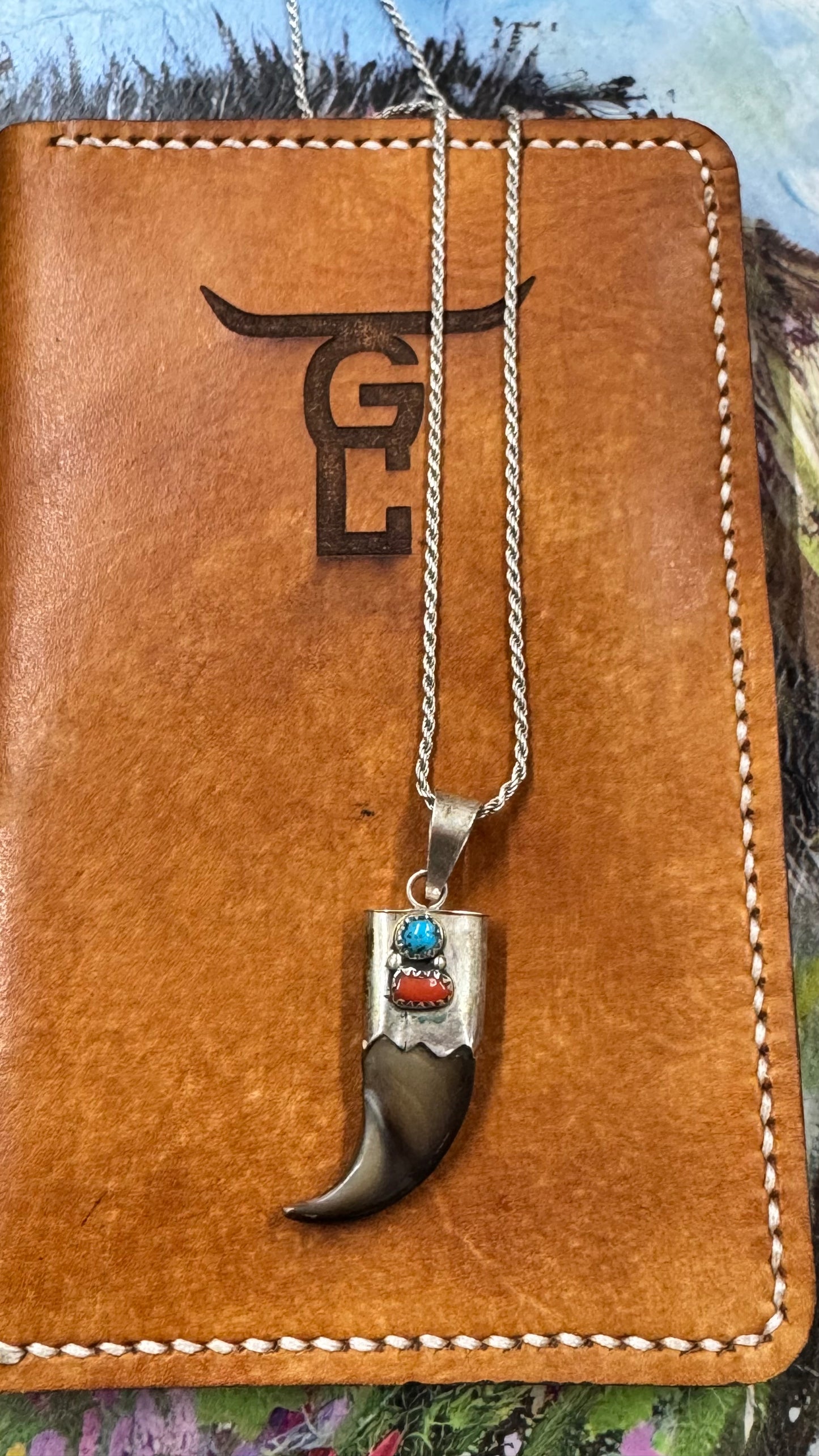 Vintage Navajo Bear Claw Pendant