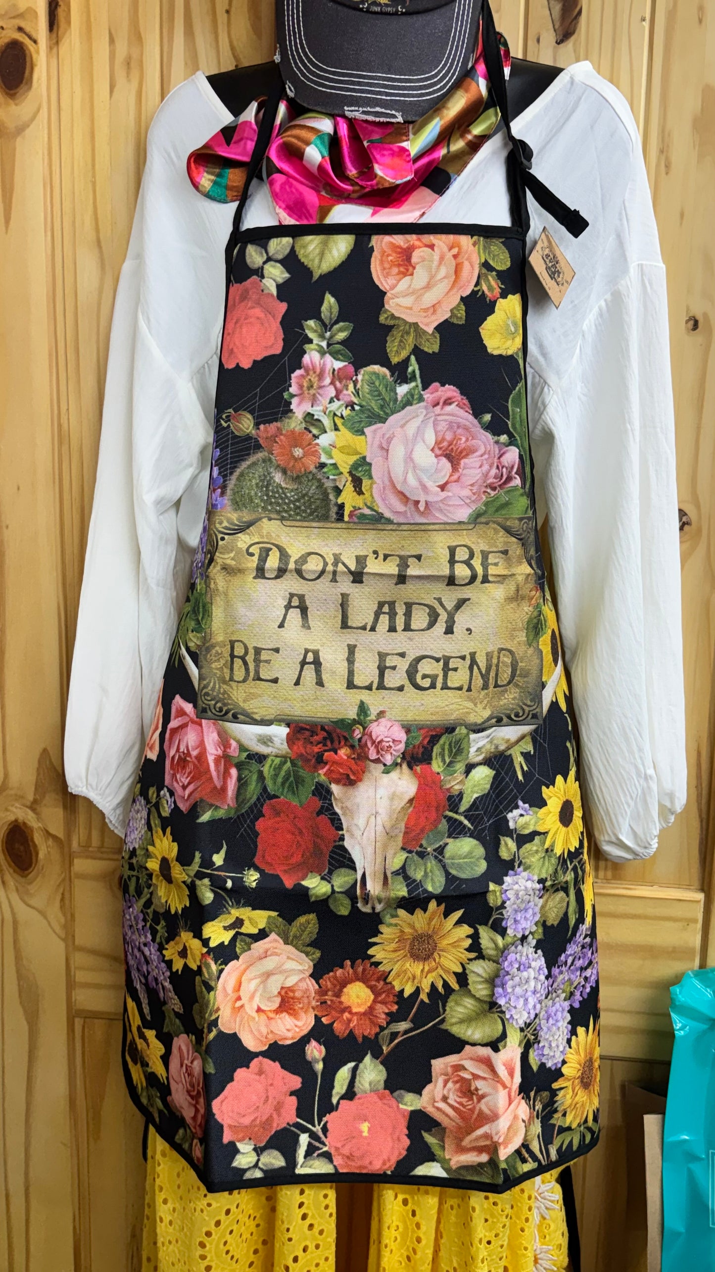 Don’t be a Lady, Apron