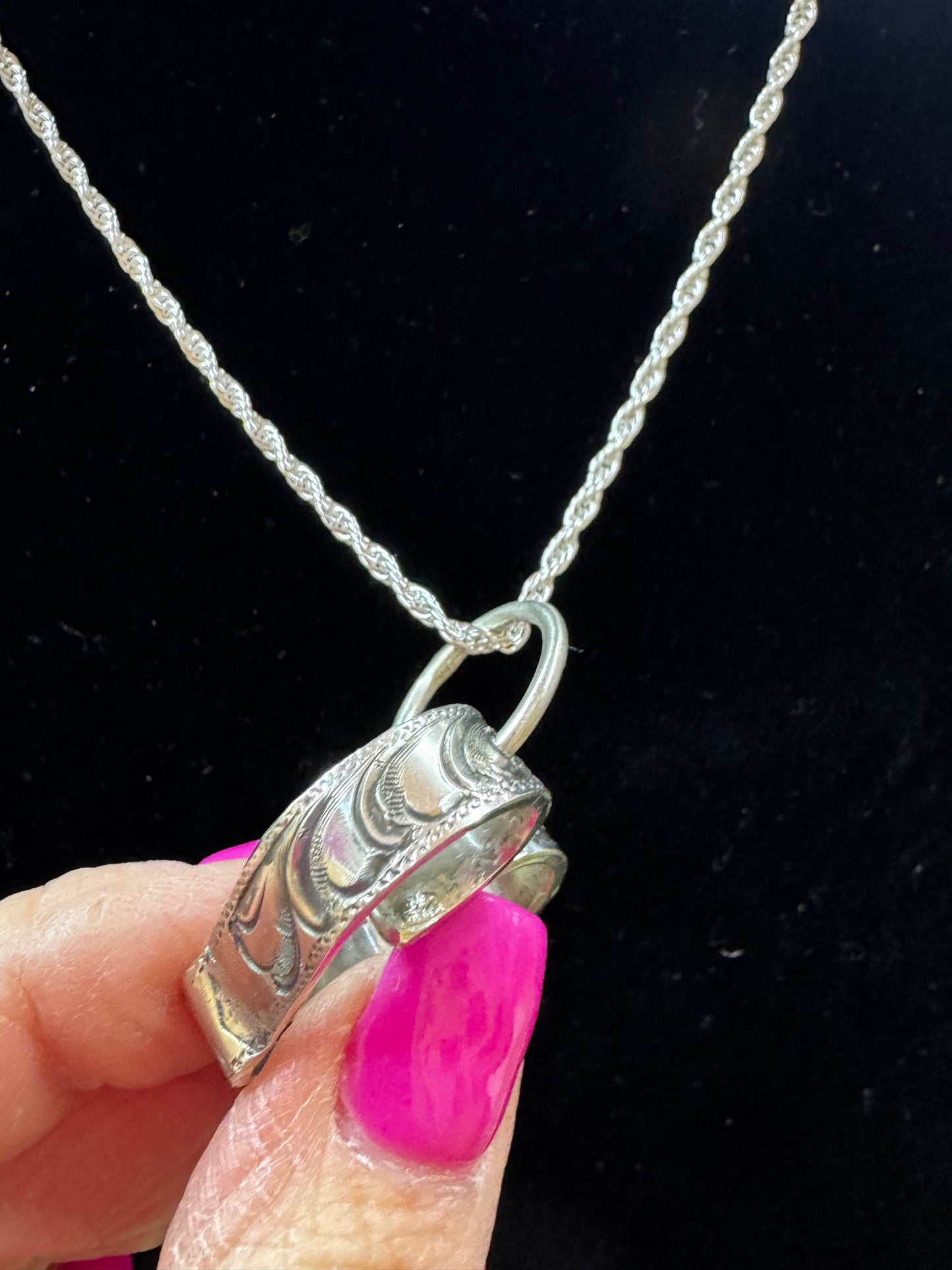 Sterling Scrolled-Stamped Heart w/chain