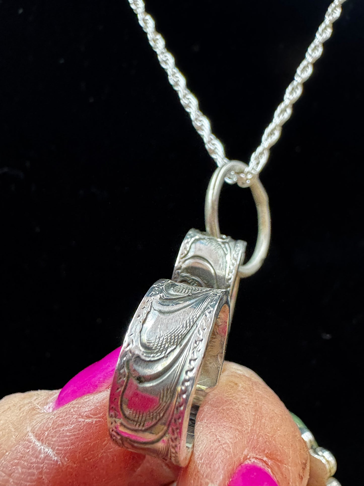 Sterling Scrolled-Stamped Heart w/chain