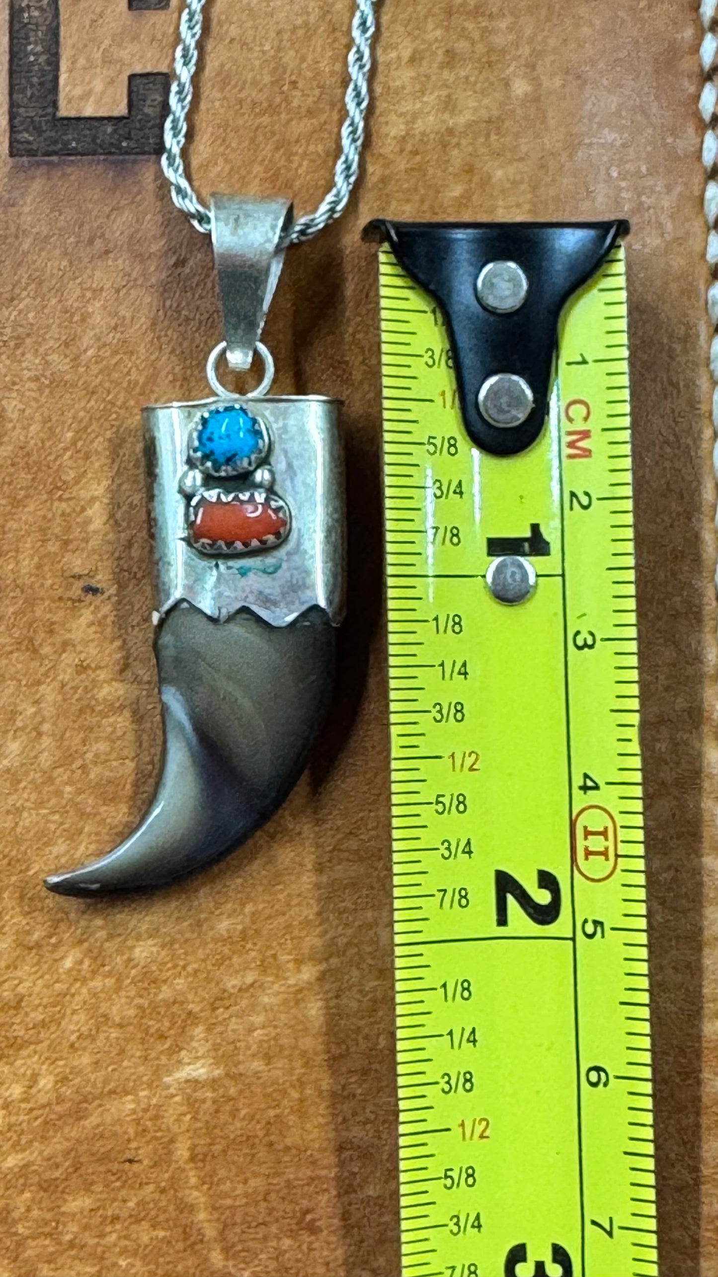 Vintage Navajo Bear Claw Pendant