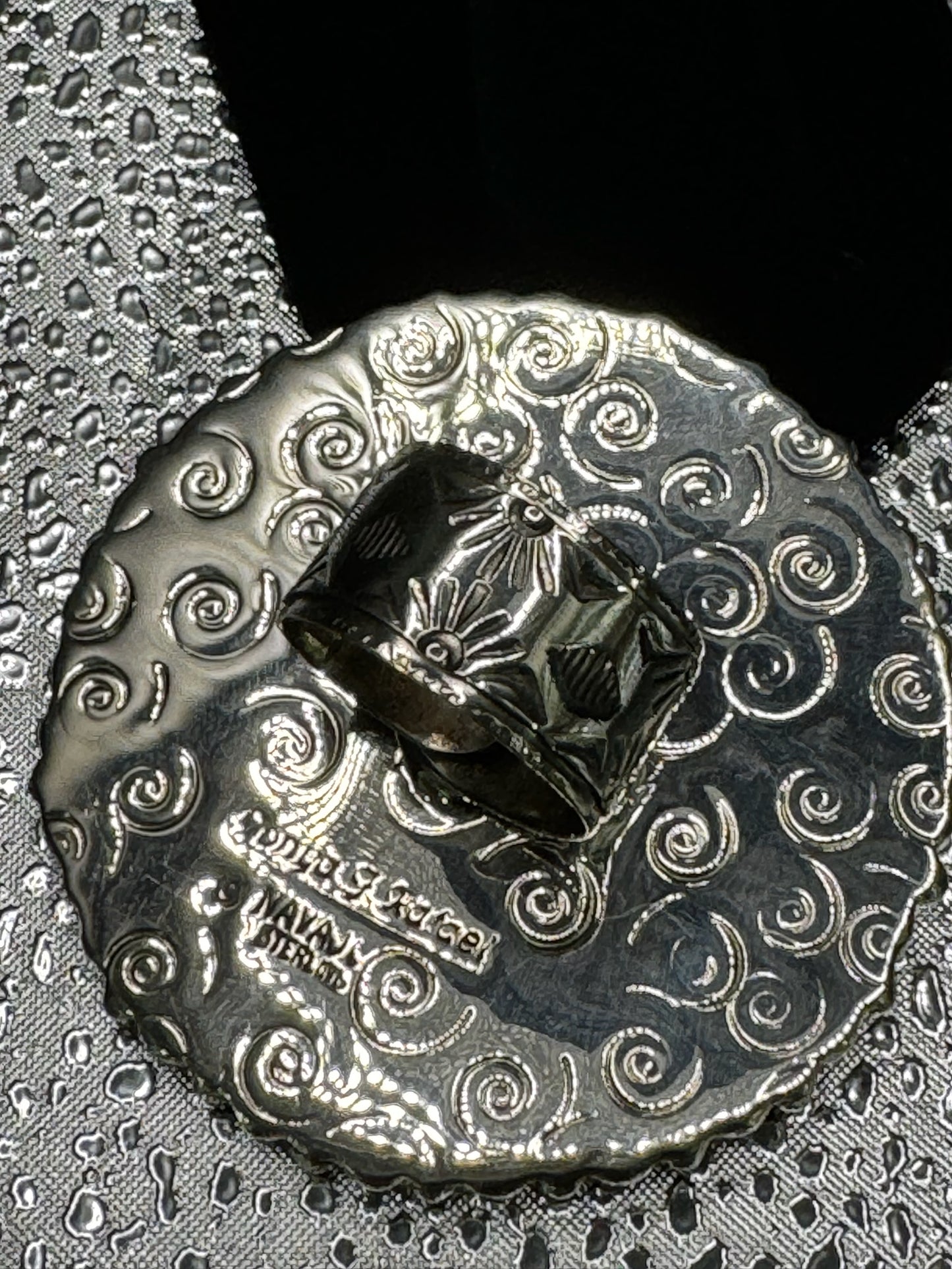 Navajo Made, Pink Conch Frida Ring